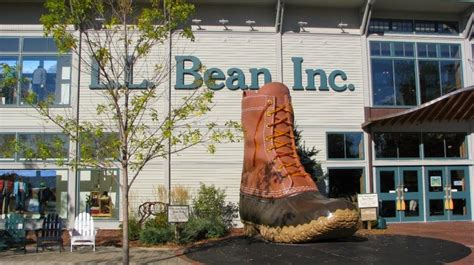 Ll bean maine - Jan 25, 2023 · Freeport, ME, January 25, 2023. L.L.Bean to Reimagine Iconic Flagship Store and Retail Campus in Freeport with More Than $50 Million Multi-Year Investment. The multi-year project will result in a more accessible and immersive experience for customers. 4 Min. Read | Inside L.L.Bean | Current Stories. 